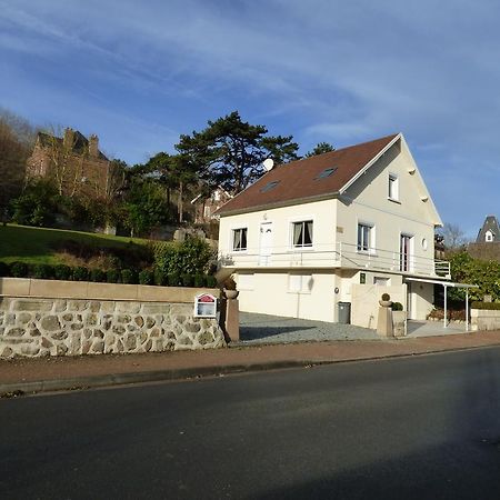 Le Clos Des Camelias เวอแลตส์-ซูร์-แมร์ ภายนอก รูปภาพ
