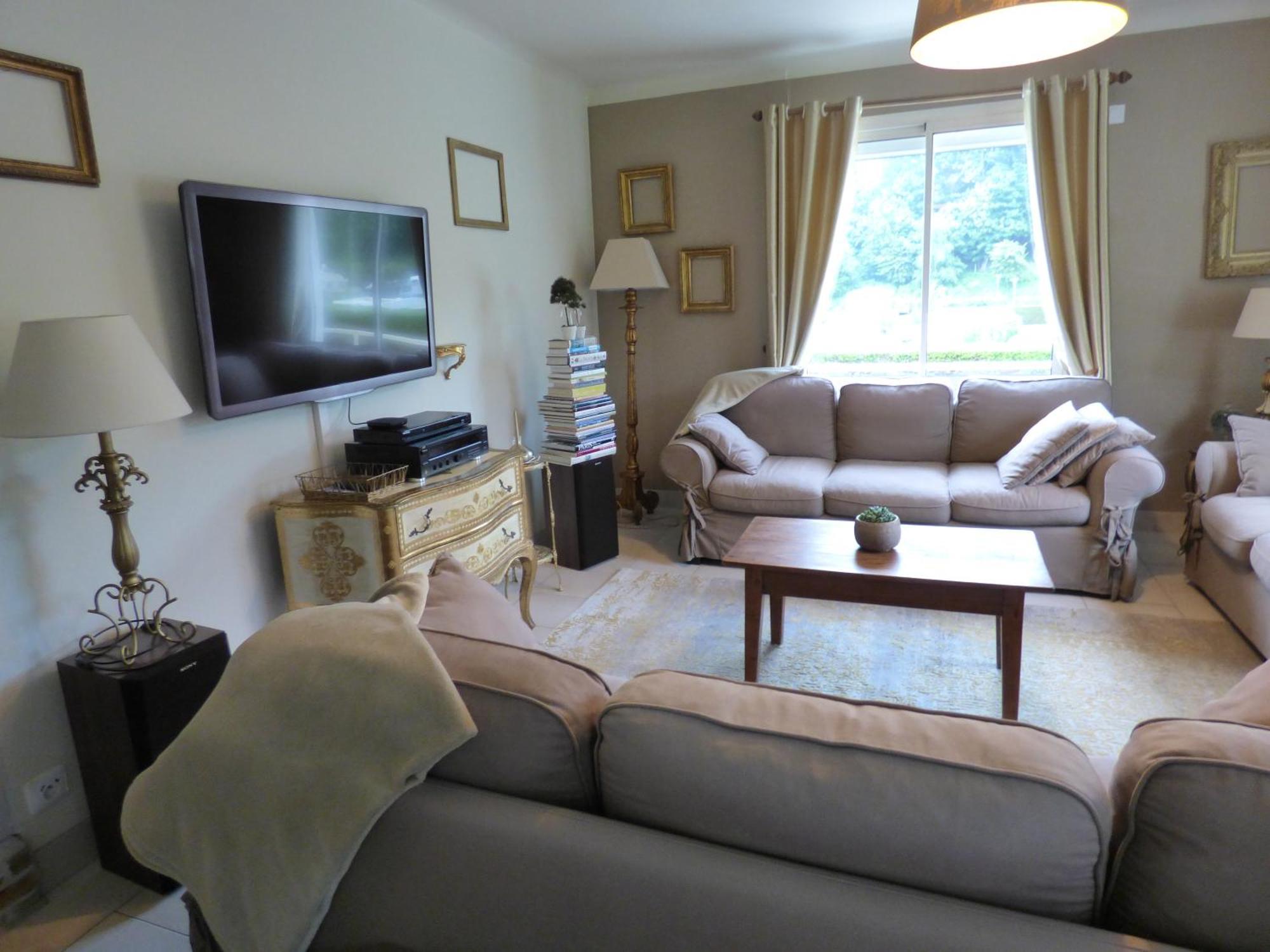 Le Clos Des Camelias เวอแลตส์-ซูร์-แมร์ ภายนอก รูปภาพ